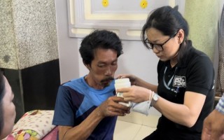 "Trên biển, chúng tôi thấy được cái gì thì ăn cái đó để sinh tồn"