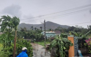 Tâm bão Quảng Nam, Đà Nẵng: Những thiệt hại ban đầu