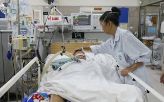 Bệnh viện Bạch Mai ghi nhận thêm bệnh nhân ngộ độc do ăn Pate Minh Chay