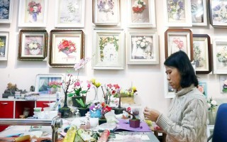 Bàn tay tài hoa “hái ra tiền” dịp cận Tết nhờ thổi hồn vào đất sét