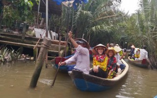 Du lịch ngày Tết vắng khách, doanh nghiệp và hộ kinh doanh thất thu