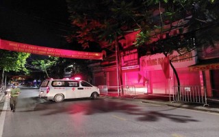 Nhổ bọt, không đeo khẩu trang, cặp vợ chồng nhiễm Covid-19 bị xử phạt