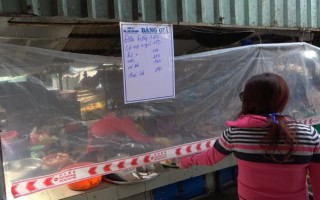 Mở lại 14 chợ truyền thống, TP.HCM giám sát phòng dịch theo kiểu mới